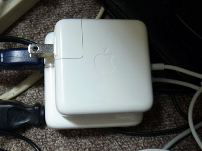 クリアランス買付 MacBook Air 2011 4G 充電260回 美品です - PC